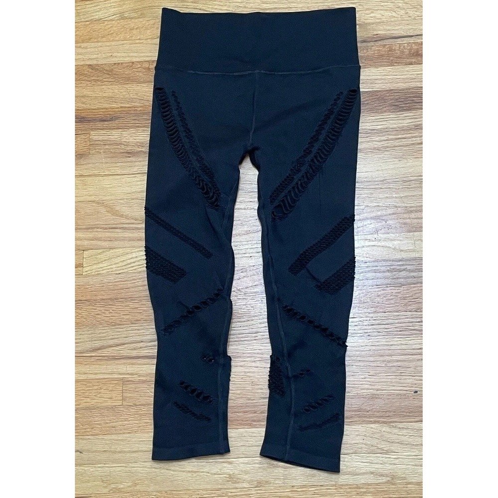 Alo Radiance Women's Leggings Compression Capri Crop Seamless Hi-Waisted S Black